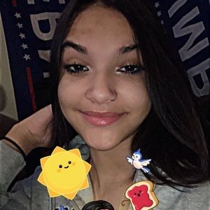 Meet your Posher, Alexis